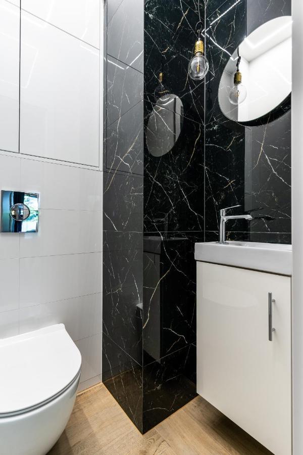 Luxury Apartments Mennica Residence - Golden Apartments - City Center Warsaw Ngoại thất bức ảnh